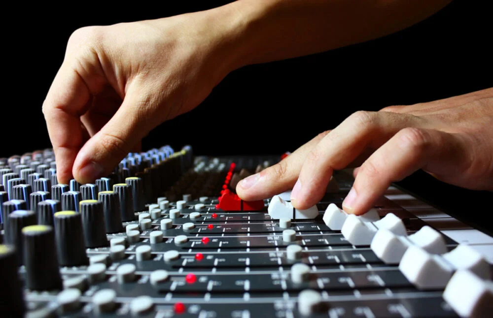 Điều Gì Khiến Khách Hàng Ghi Nhớ và Liên Kết với Bạn?